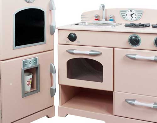 Which Plastic Or Wooden Material Play Kitchen Sets Should I Buy? post thumbnail image