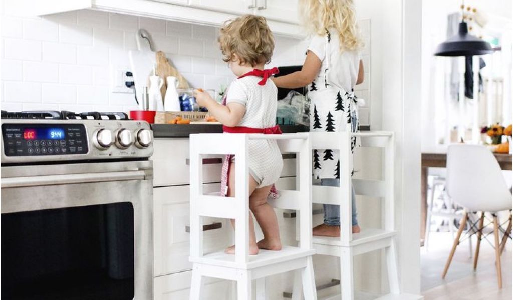 best kitchen stool for toddlers